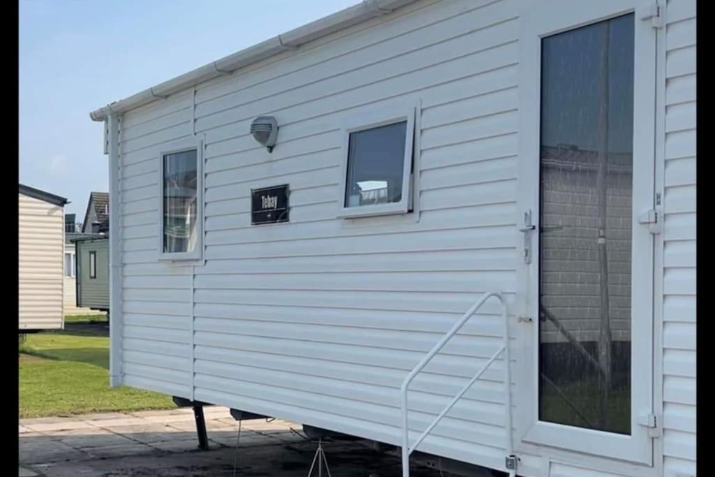 Whitehouse Leisure Park Hotell Kinmel Bay Exteriör bild